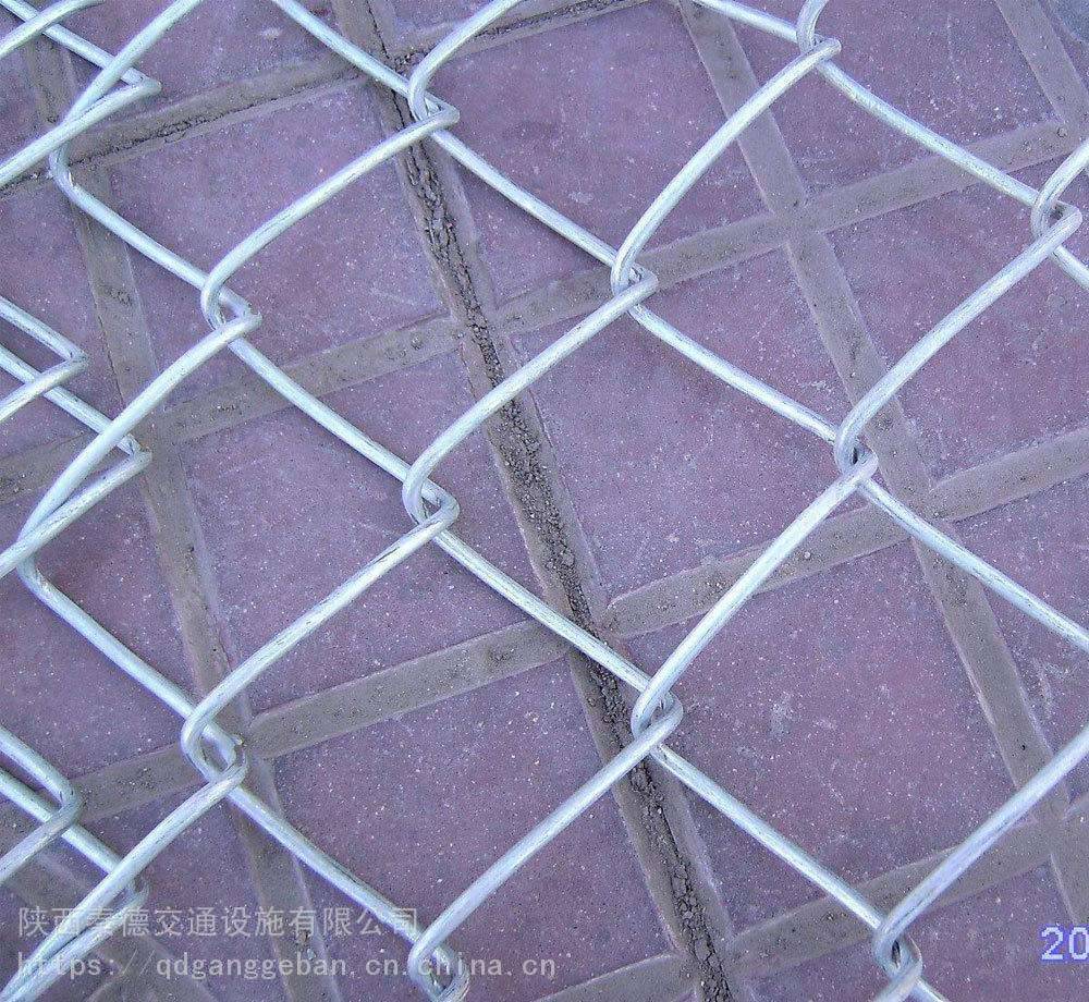 西安镀锌勾花网边坡用钢丝格栅学校勾花护栏网围栏防护网
