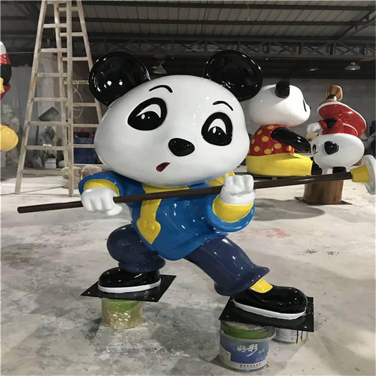 广西玻璃钢动物雕塑定制厂卡通熊猫雕塑造型