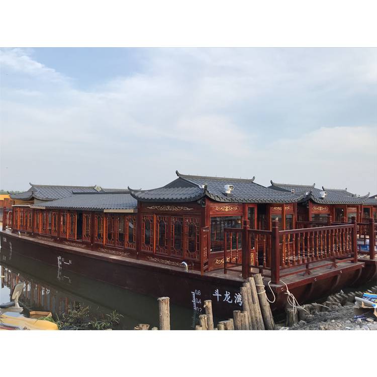 秦皇河公园中式风格的观光船楚歌制造