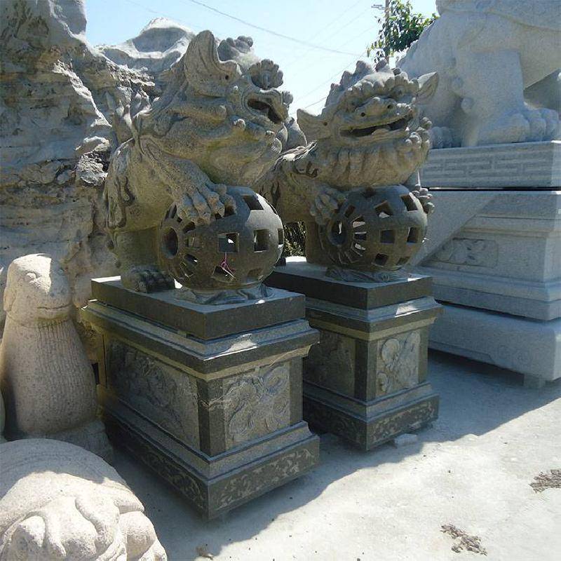 石雕献钱狮 祠堂门口摆放石雕招财狮 青石南狮雕刻