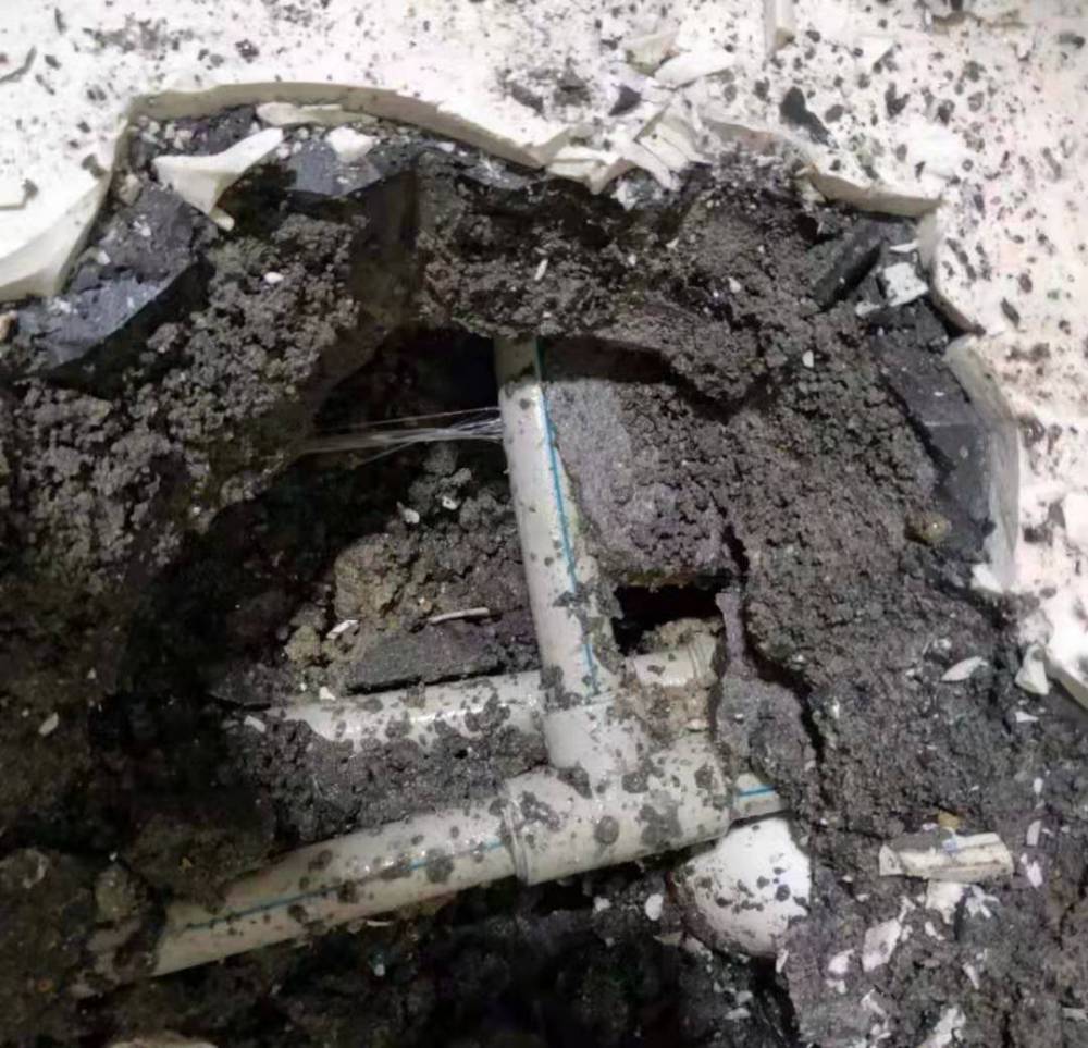 【维修自来水管道的电话 自来水管漏水检测】图片