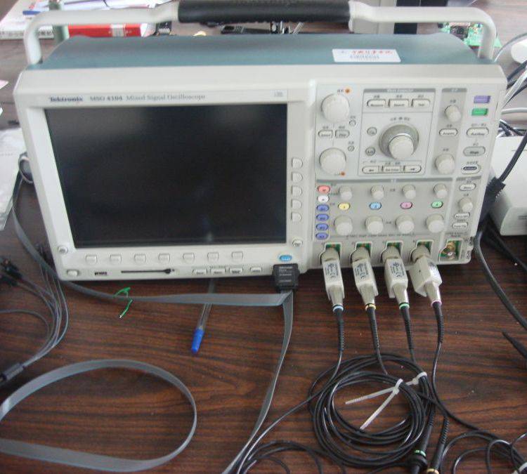 泰克MSO41041GHZ带宽四通道混合信号示波器