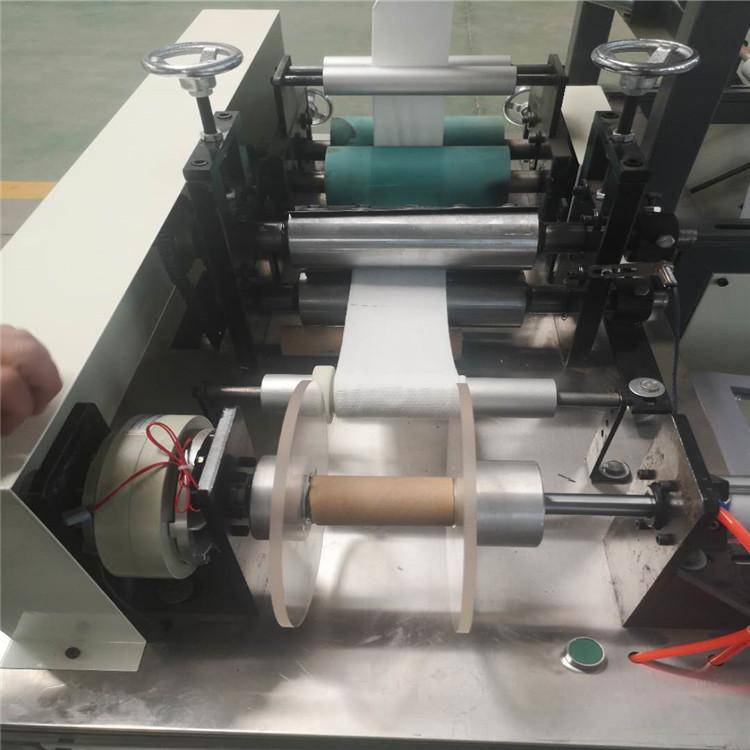 中顺生产一次性洗脸巾洁面巾机器_柔巾卷棉柔巾设备_棉柔巾机器_美容