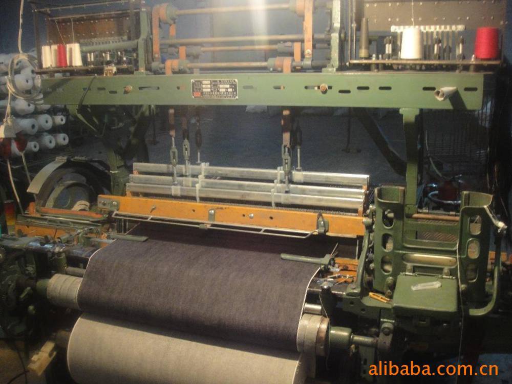 鲁嘉纺织机械 ga618牛仔布织机 织布机 有梭织机 专业生产厂家