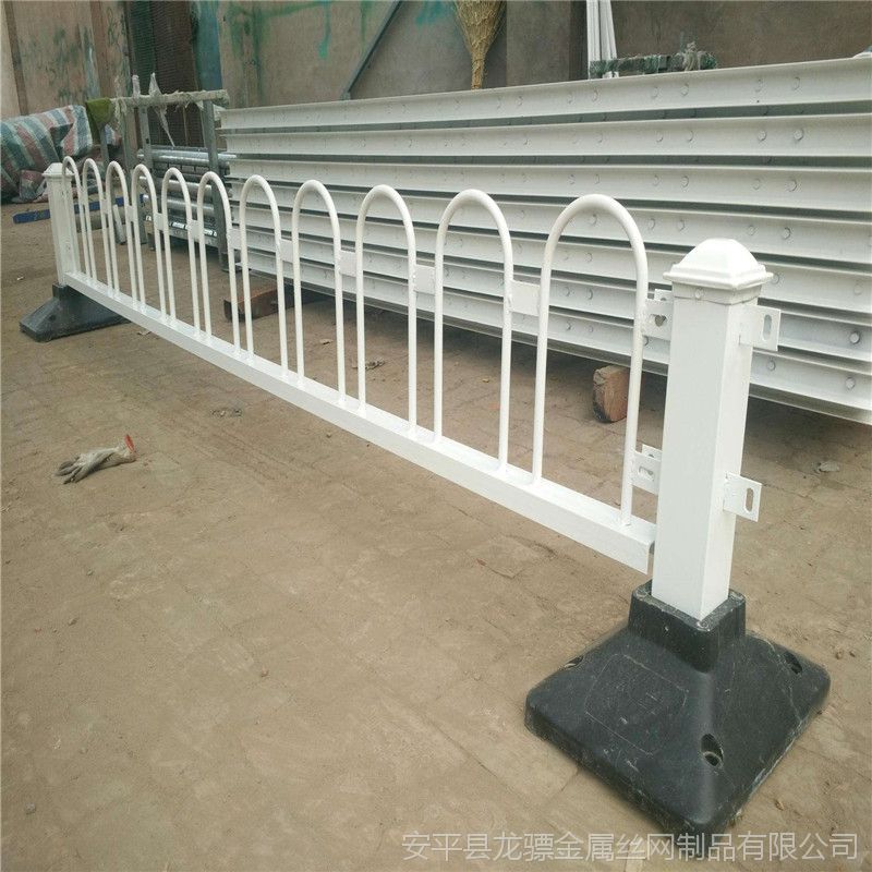 天津启诚伟业科技获得智能安防电子防护栏专利及时接纳车辆接近信号