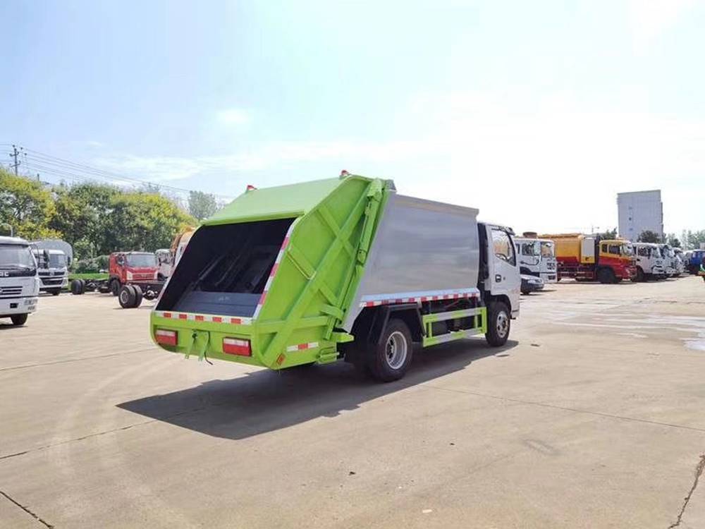 浙江杭州压缩式垃圾清运车 东风5方压缩垃圾车参数