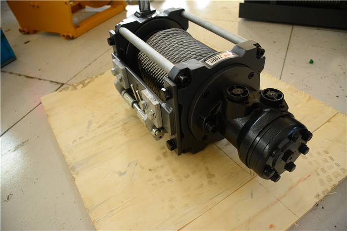 汽车液压绞盘山东液压绞盘厂家清障车68吨液压绞盘