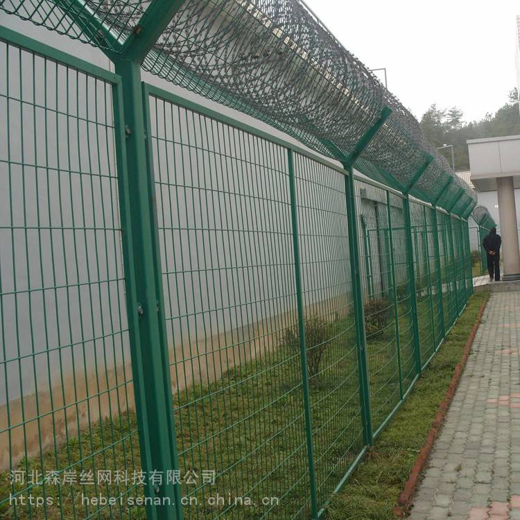 护栏网/绿色金属防护网/Y型柱围栏网厂家/河北森岸