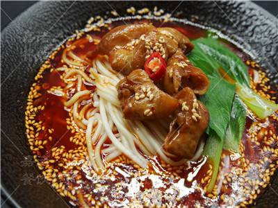 德信娱乐沙县小吃中东首店在沙特首都利雅得开业首天营业额超5万元