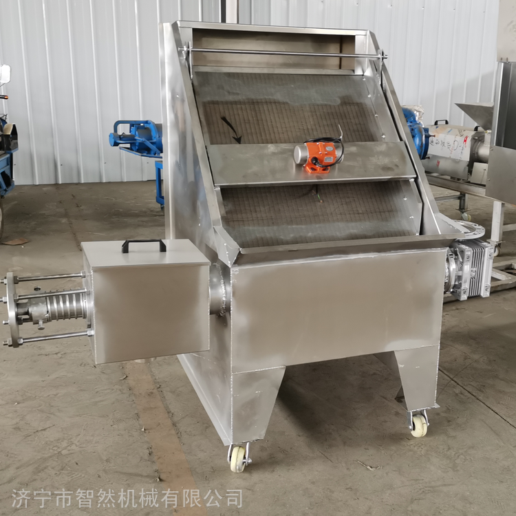 固液分离机不锈钢震动斜筛式粪水固液分离机牛粪脱水机鸡粪分离机批发供货