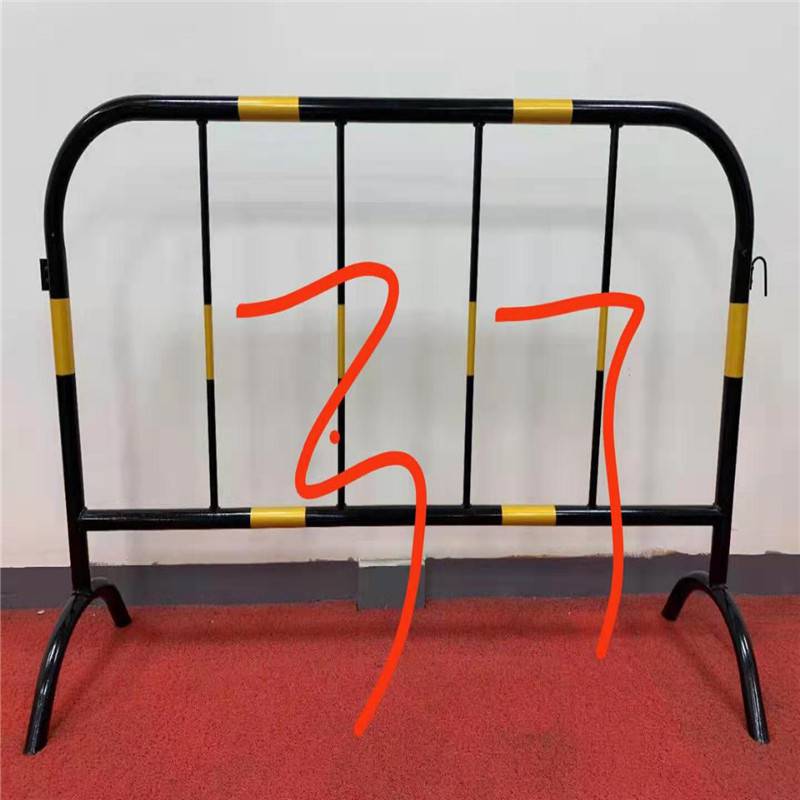 1米铁马护栏规格厚度 施工护栏图片