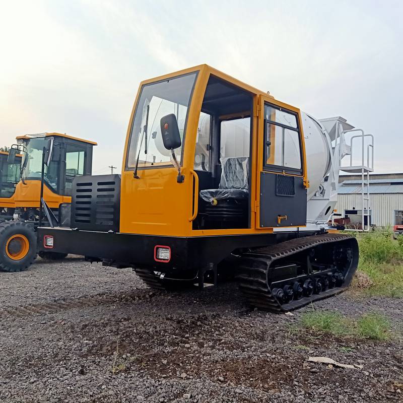 厂家生产小型履带罐车厂家销售3方履带搅拌车小工程专用履带式搅拌车