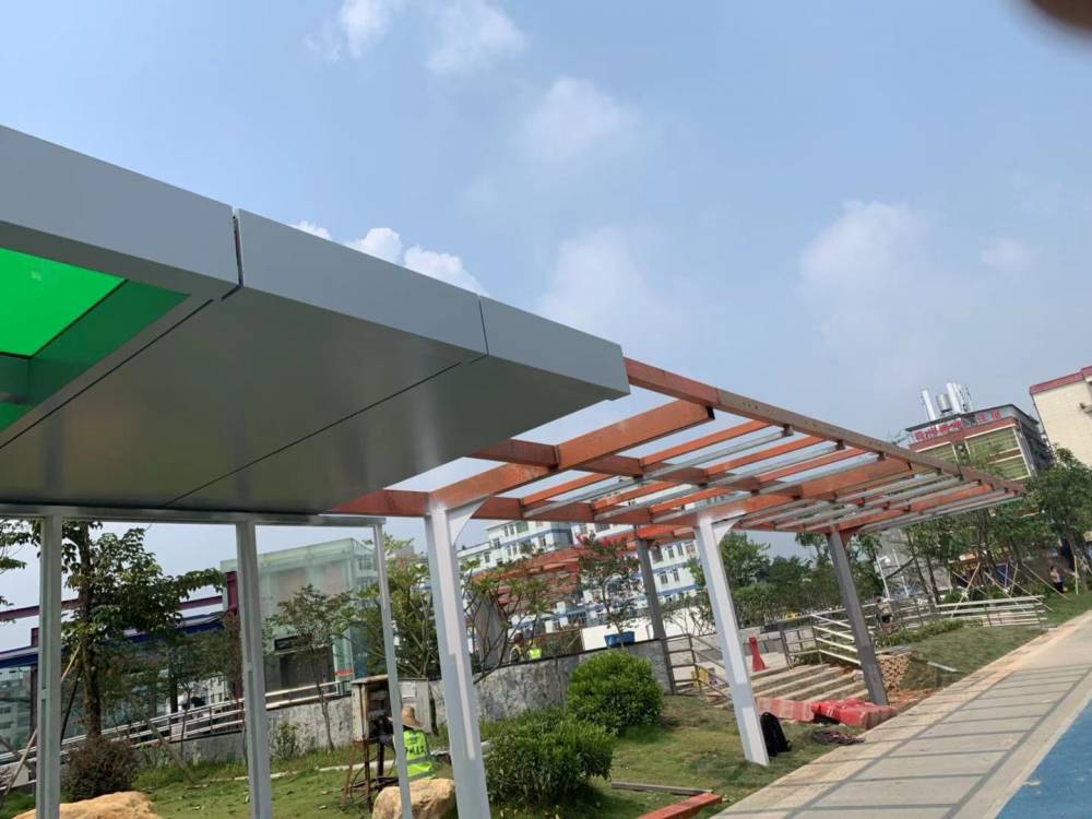城市公共设施街道人行街道雨棚氟碳铝单板