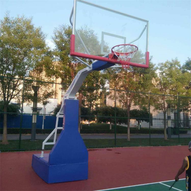 厦门钢化玻璃篮球架 方管篮球架2020新报价