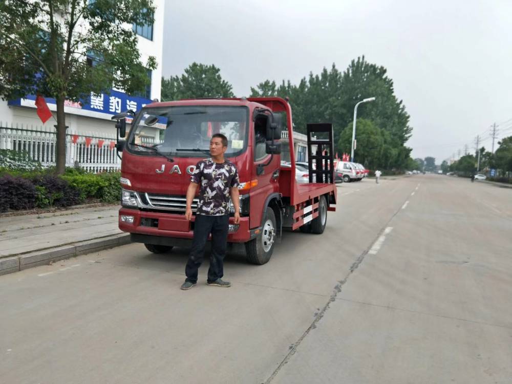 贵港260挖机拖车江淮30吨挖机平板车
