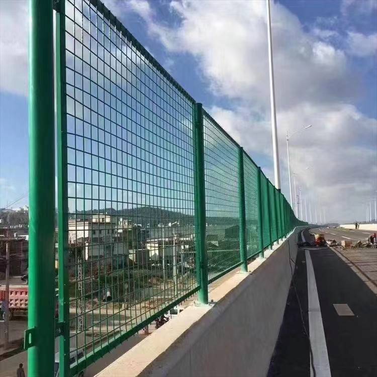 贵州桥梁防抛网 钢板网 高速道路护栏 道路防眩网 高速框架护栏