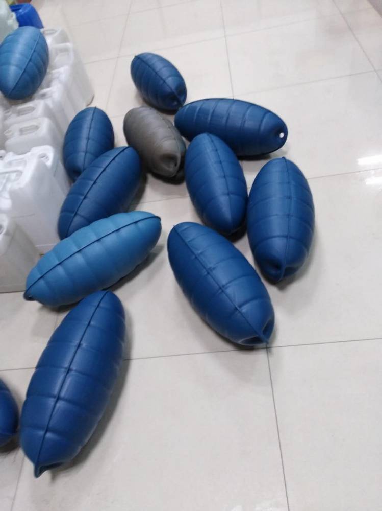 烟台水下养殖小浮球设备塑料圆浮球生产线一次成型小浮球机器图片