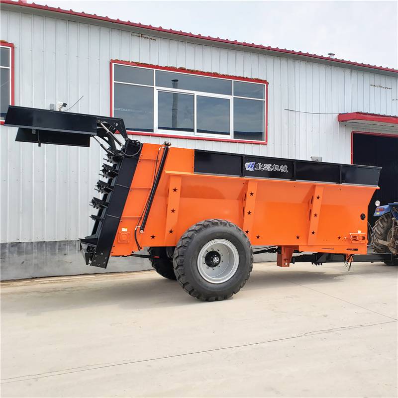 赤峰撒粪的10方竖绞龙撒粪车大型撒粪机干湿黏粪撒肥机