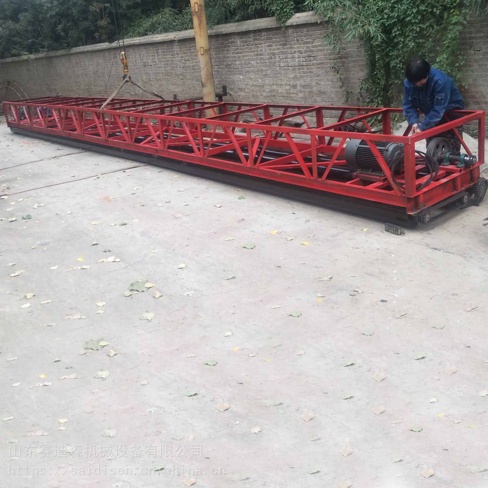 新款15米三滚轴摊铺机混凝土路面振动梁桥面铺装整平机