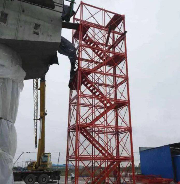 洛阳城市高架桥梁模板3m*2m*2m安全梯笼爬梯租赁回收