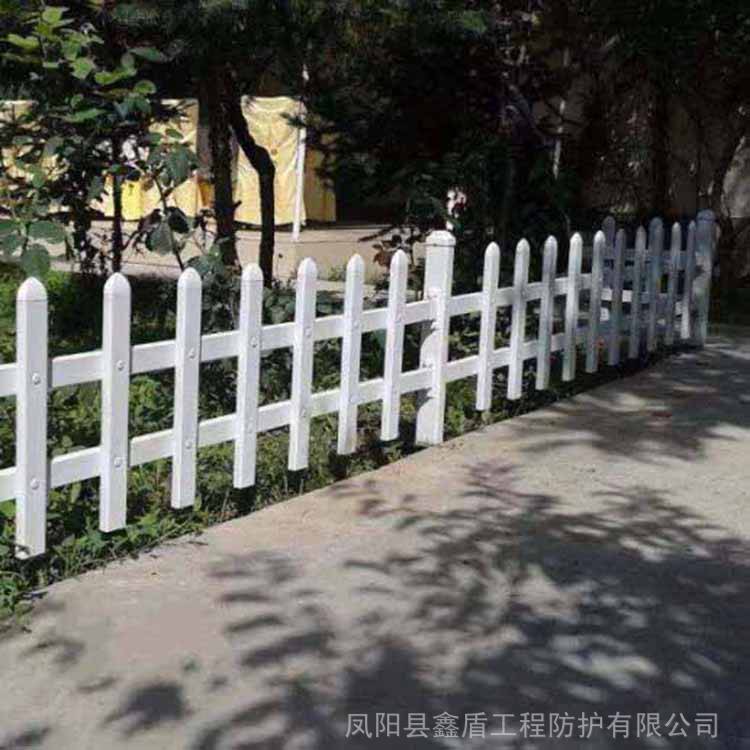 河南信阳浉河区绿化带围栏