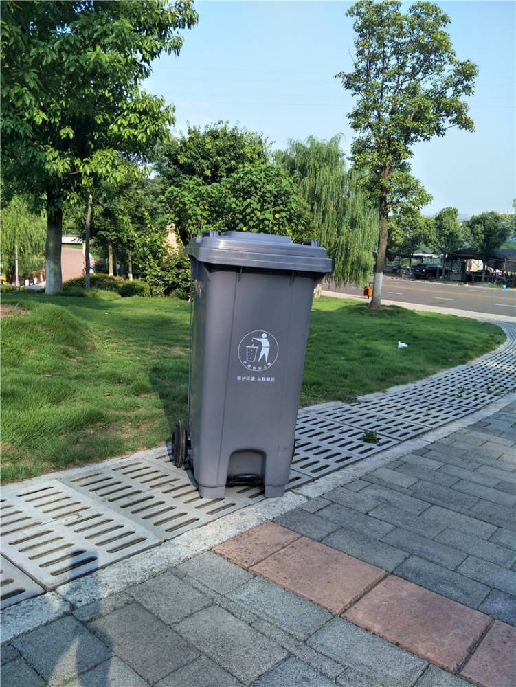 黔江区弹盖垃圾桶厂家其他垃圾桶
