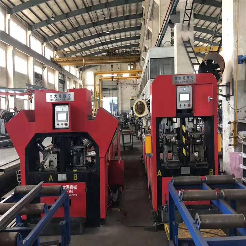 江苏省淮安市淮阴爬架冲剪一体机