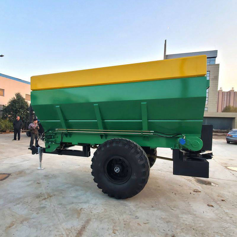 牵引式牲畜粪便抛粪车拖拉机带撒粪机农家肥撒肥车