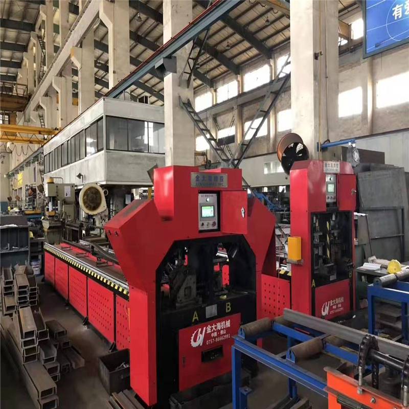 四川省南充市嘉陵爬架冲剪一体机