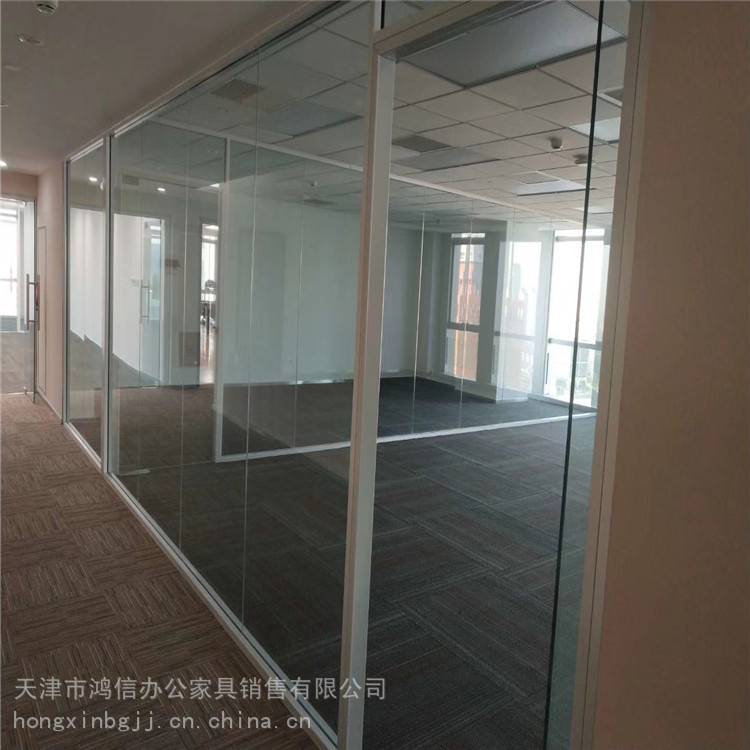 天津不锈钢玻璃隔断，办公玻璃隔断墙价格，能够充分体现玻璃的效果