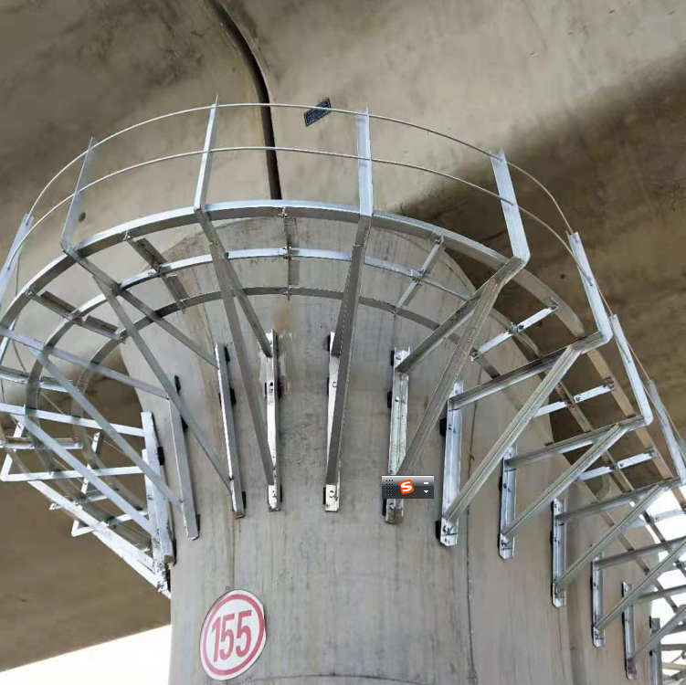 高铁桥墩吊篮安装制作图片
