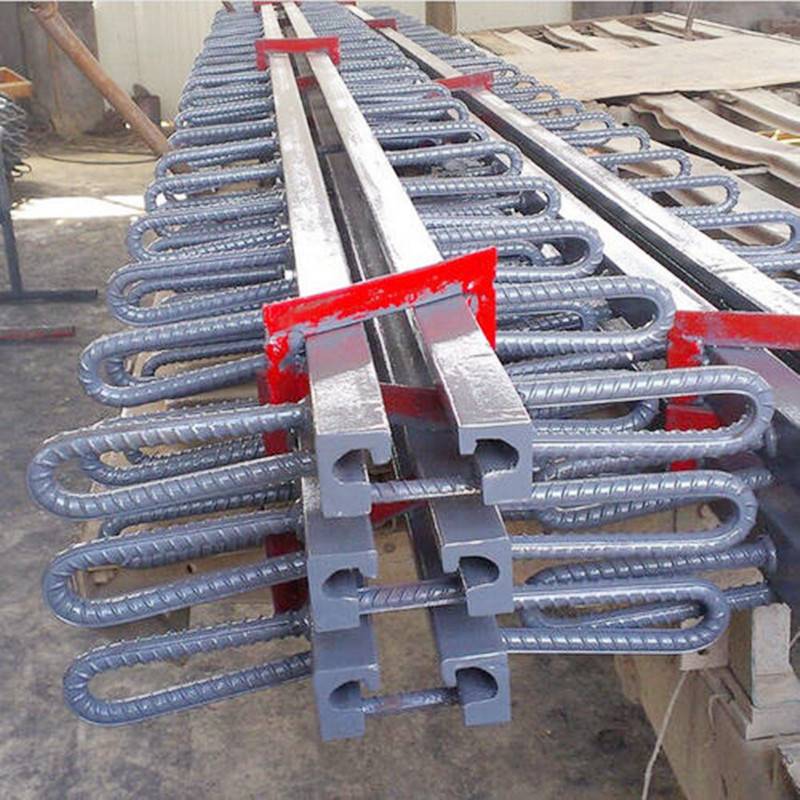 桥梁梳齿伸缩缝 gqf-c型z型f型l异型钢桥梁伸缩缝 40 60 80 120 160