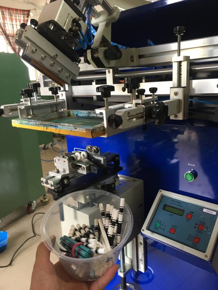 滁州保温杯平面丝印机厂家半自动丝印机