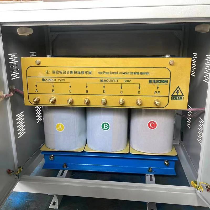 SG-35KVA600V降380V220V三相干式隔离变压器出口电机配套变压器