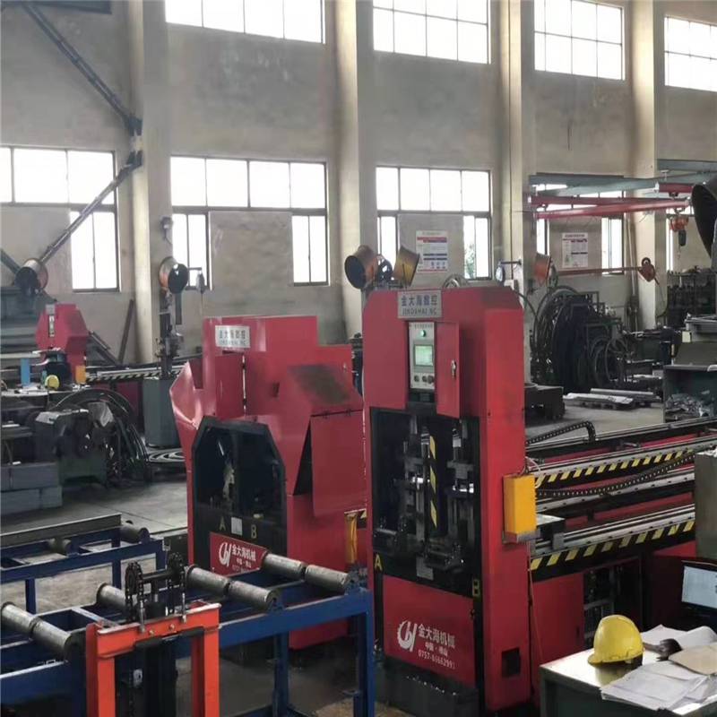 湖南省株洲市炎陵县爬架冲剪一体机