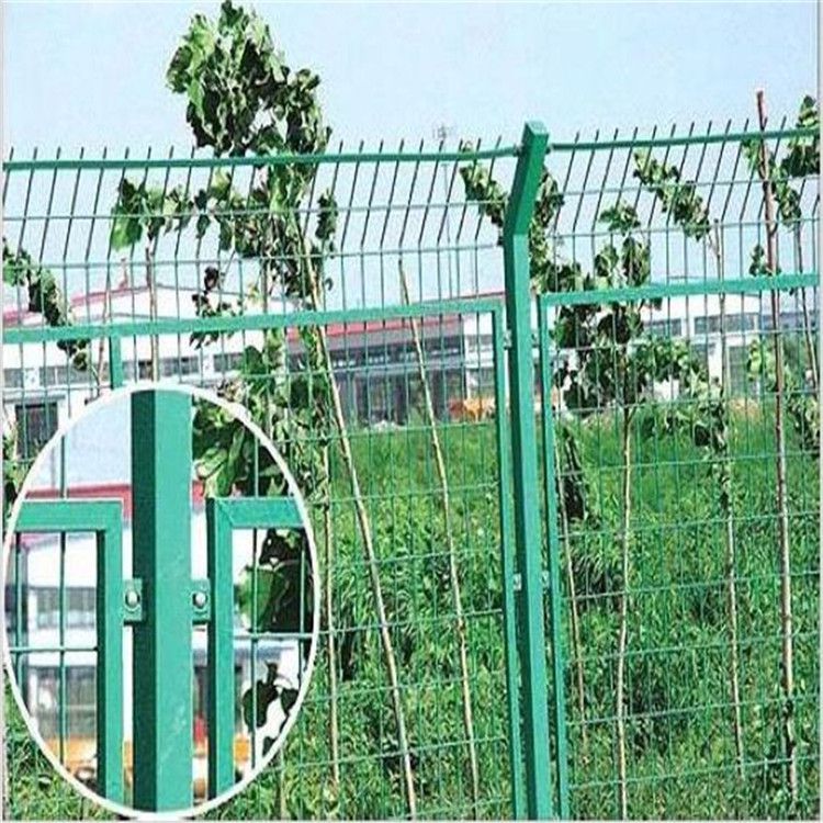 18米高绿色铁丝护栏网厂家喷塑铁丝防护隔离网