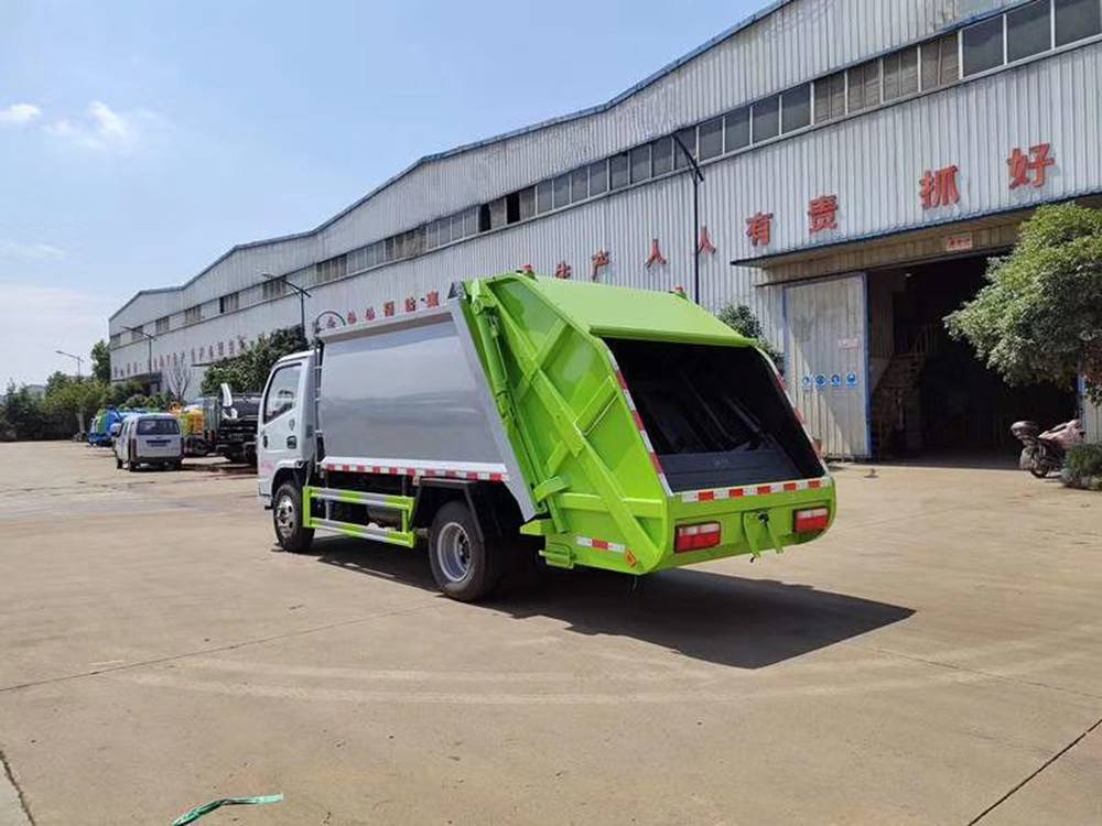 浙江杭州压缩式垃圾清运车 东风5方压缩垃圾车参数