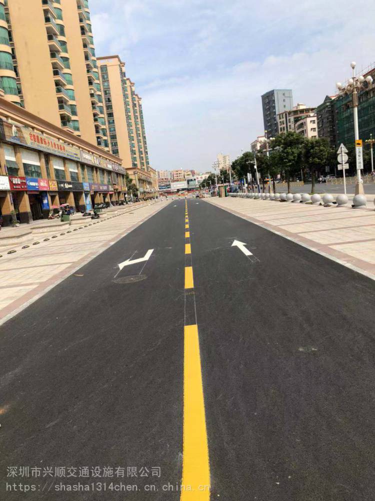 惠阳小区停车位划线-小区道路划线-小区禁停网格划线-热熔划线上门