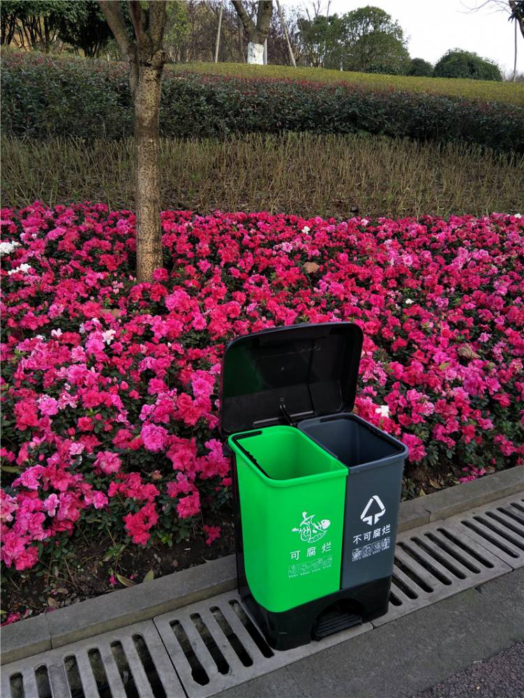 广汉市重庆塑料垃圾桶生产厂家盖垃圾桶
