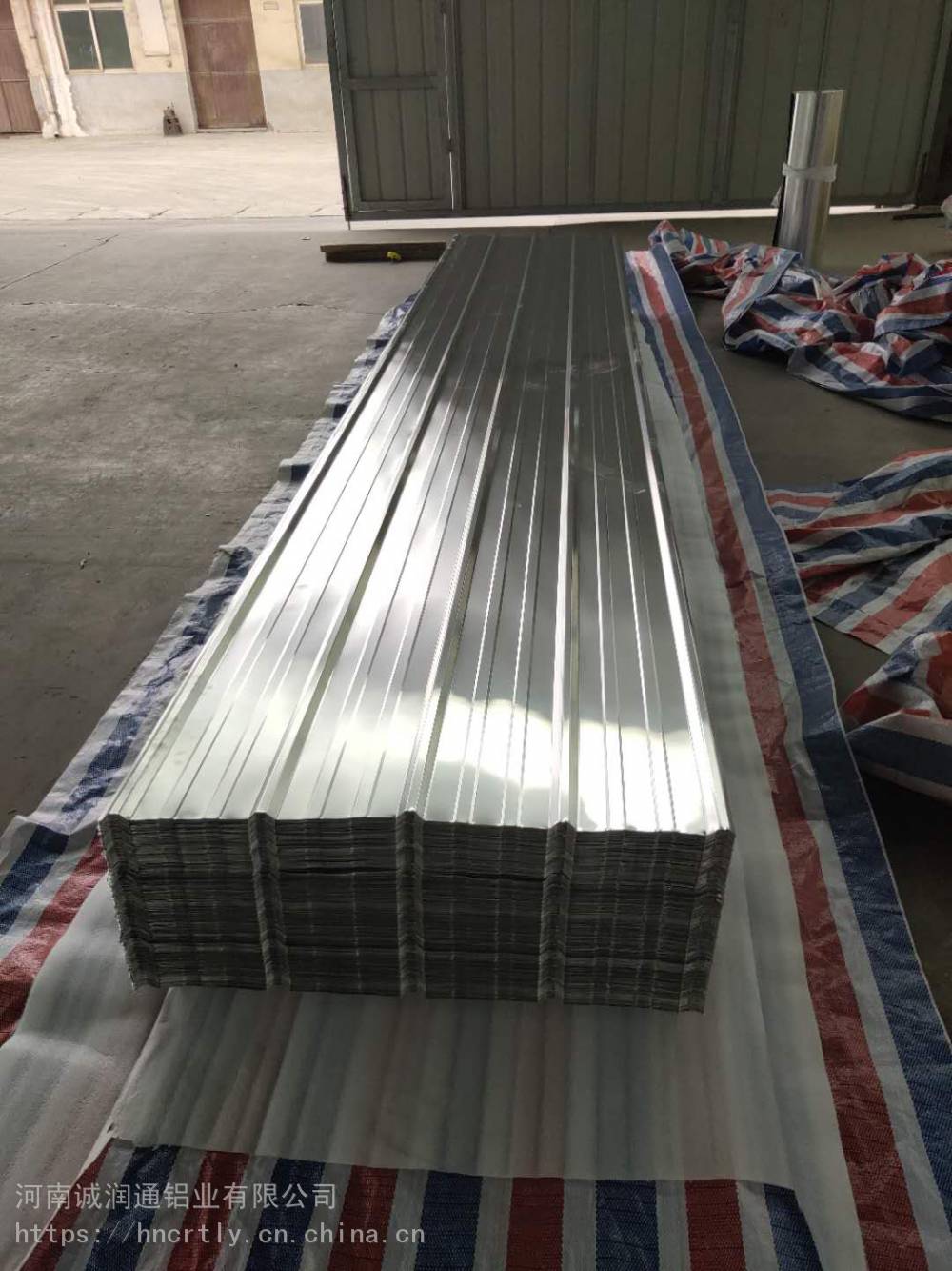 铝瓦楞铝板900压型铝合金板生产厂家900型号铝瓦