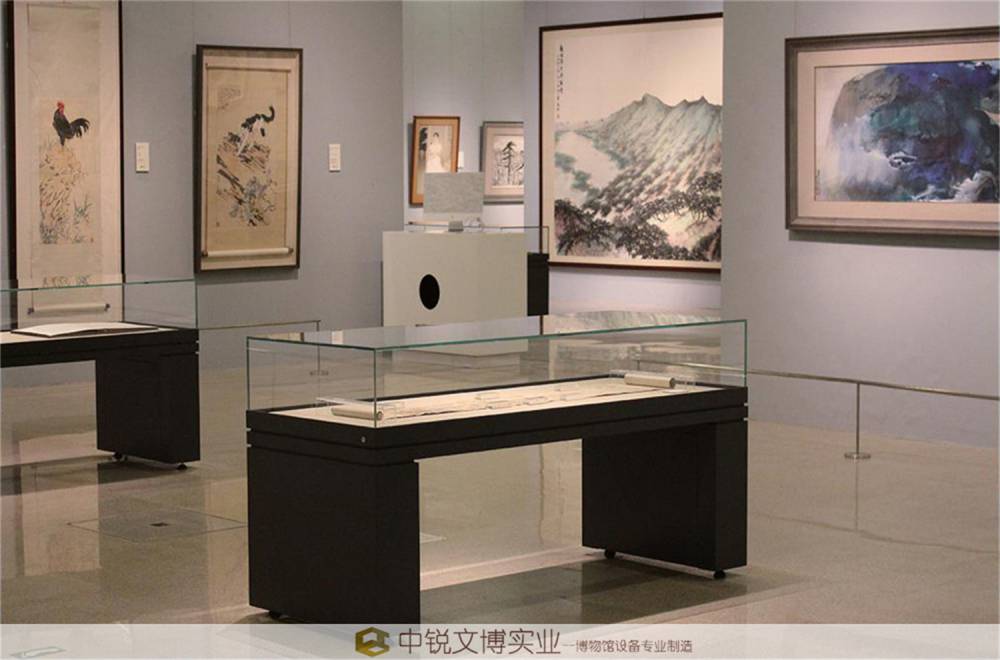 博物馆展览平柜定制液压开启展示柜制作工厂