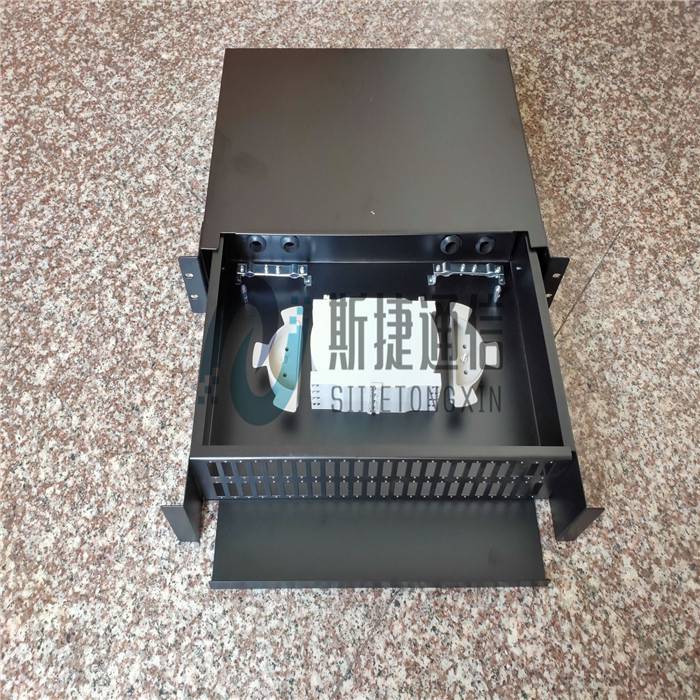 光纤终端盒48芯抽拉式终端盒 皮线光缆终端配线架 sc口48芯终端盒