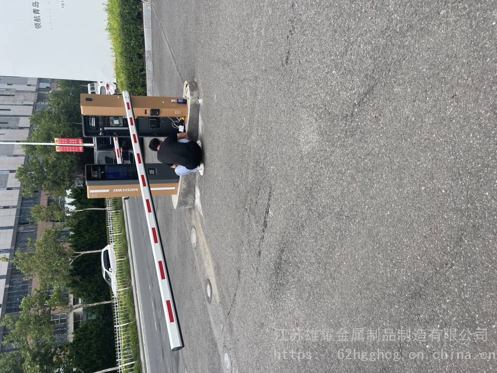 24直桿道閘車牌識別停車場收費系統(tǒng)道閘機柵欄桿小區(qū)智能自動識別門禁101DZ可定制