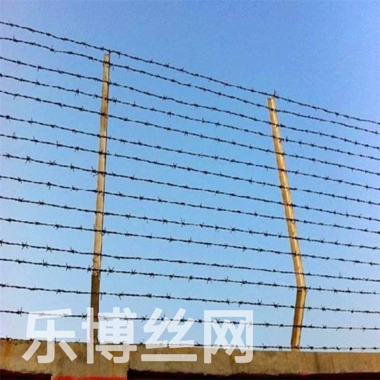 江苏道路养护带刺铁丝网道路养护铁丝网乐博供应