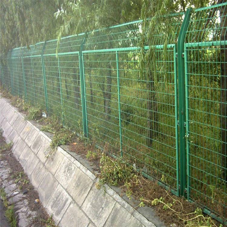 铁丝网护栏网厂家围栏网厂家定制加工安装
