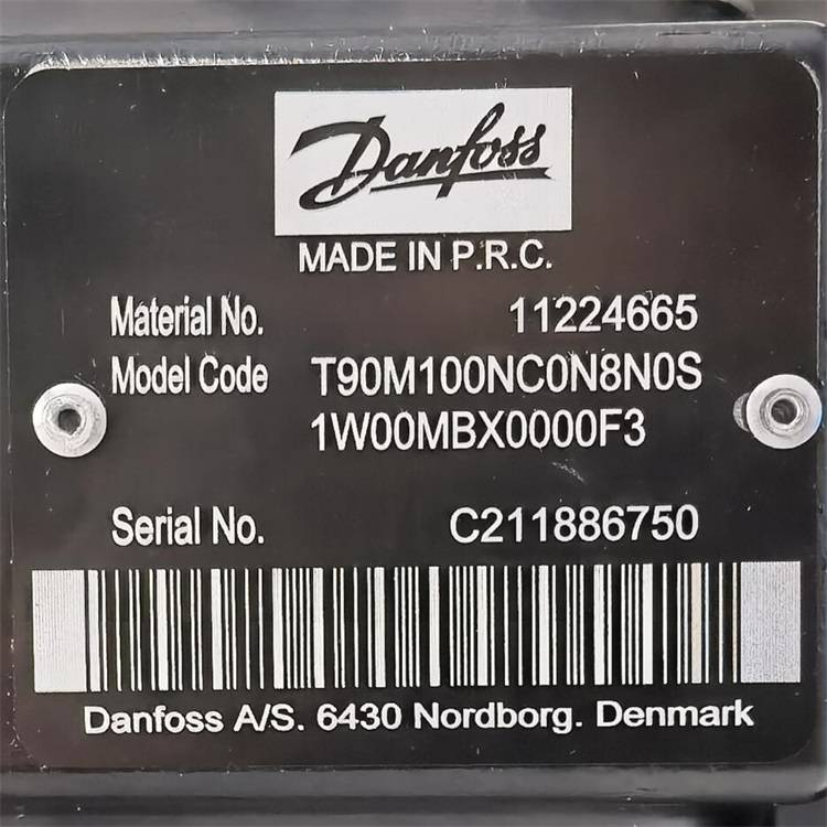 Danfoss//11224665T90M100NC0N8N0S1W00MBX0000F3