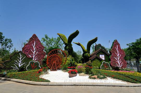 景观植物绿雕生产厂家,活体植物景观雕塑定制,厂家制作绿雕