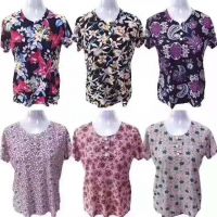 广东大量便宜中老年女装T恤衫批发 冰丝面料T恤衫批发 老人衣服批发