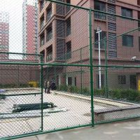 篮球场围网规格 网球场护栏 勾花网围栏