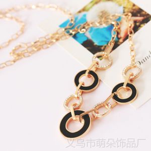 供应欧美*** 时尚修改金属圈圈镶钻 ***项链毛衣链批发
